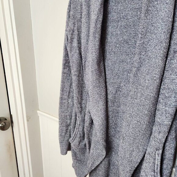 BAREFOOT DREAMS Light Blue Circle Cardigan - Picture 2 of 5